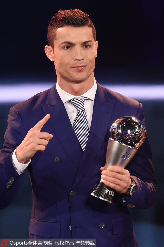 在线辟谣！里弗斯：我们和字母哥没有对话，他也没要求被交易