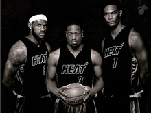 NBA：湖人险胜火箭 詹姆斯砍下38分（詹姆斯38分助湖人险胜火箭）