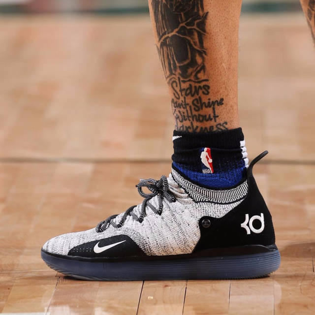 本赛季库追巴同时在场时，勇士攻防效率和净效率均为联盟第二（库追巴本季同场时，勇士攻防效率与净效率均高居联盟第二）