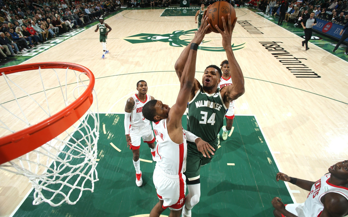 德国U21主帅：卡尔是多面手，希望他把在拜仁的表现带到国家队（德国U21主帅：卡尔多面能手，盼将拜仁状态带入国家队）