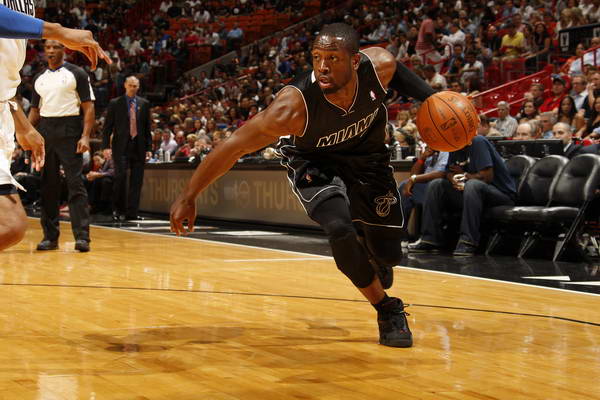 深圳紧咬积分榜前列（深圳紧追积分榜前茅）